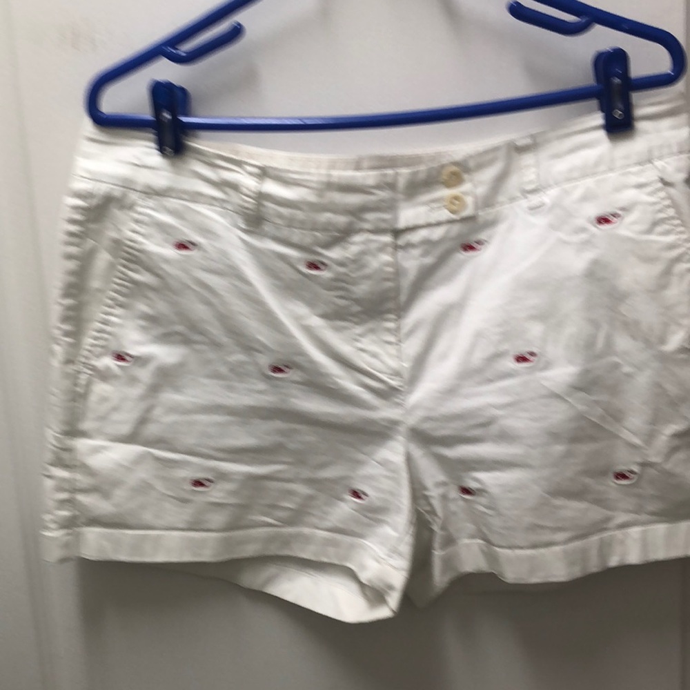 Vineyard Vines shorts